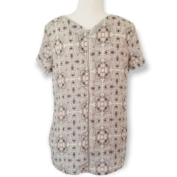 Maurices blouse with zipper back in medallion print - Size S - Picture 3 of 5